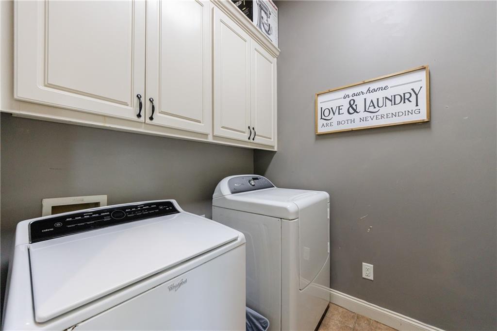 652 Pathview Court