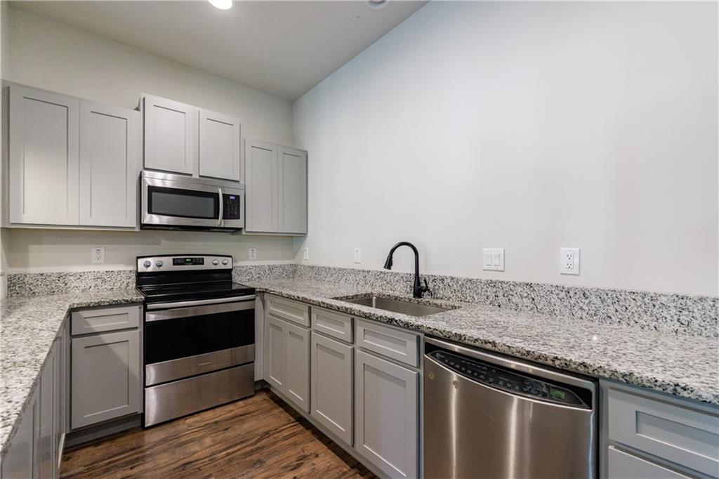 652 Pathview Court