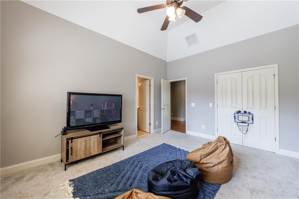 652 Pathview Court