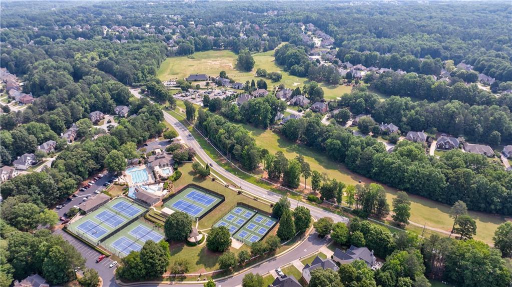 652 Pathview Court