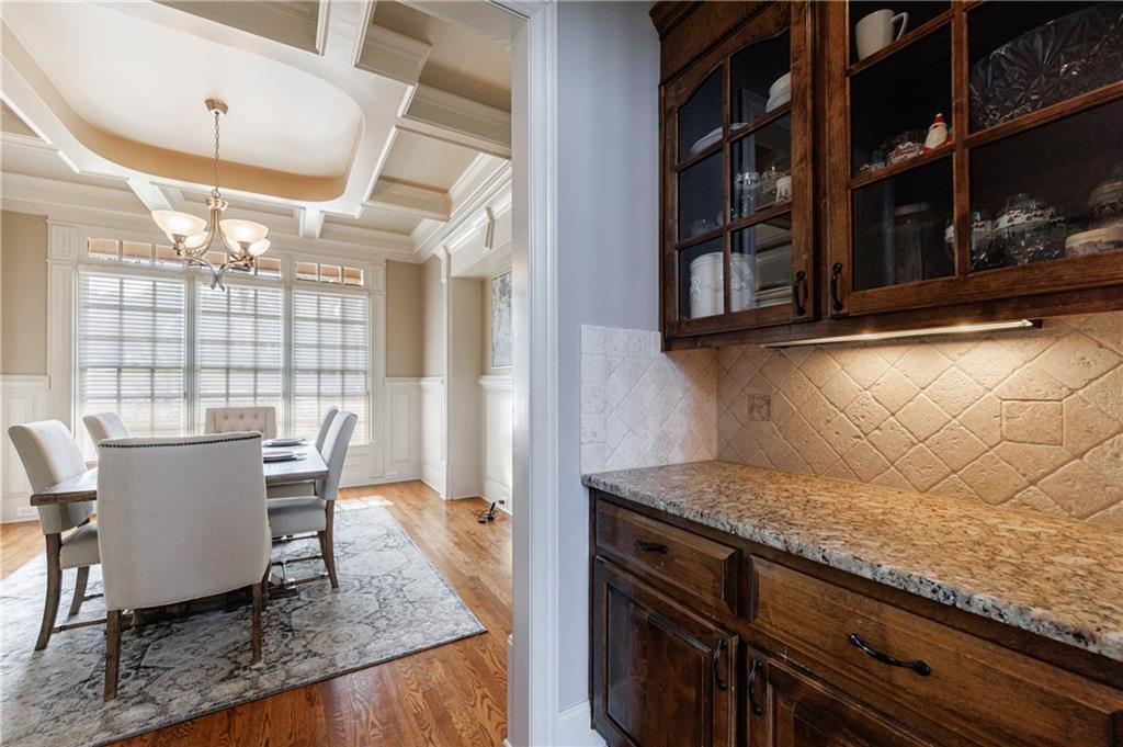 652 Pathview Court