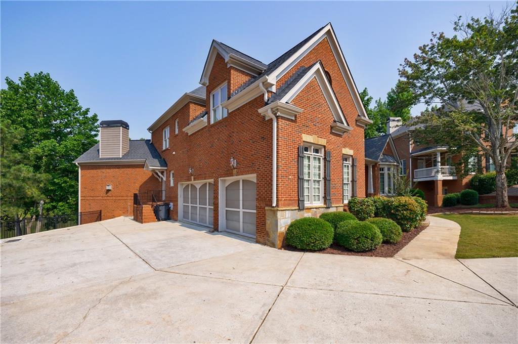 652 Pathview Court