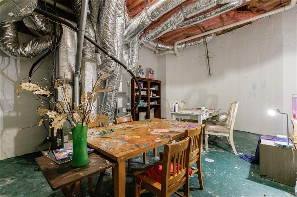 652 Pathview Court