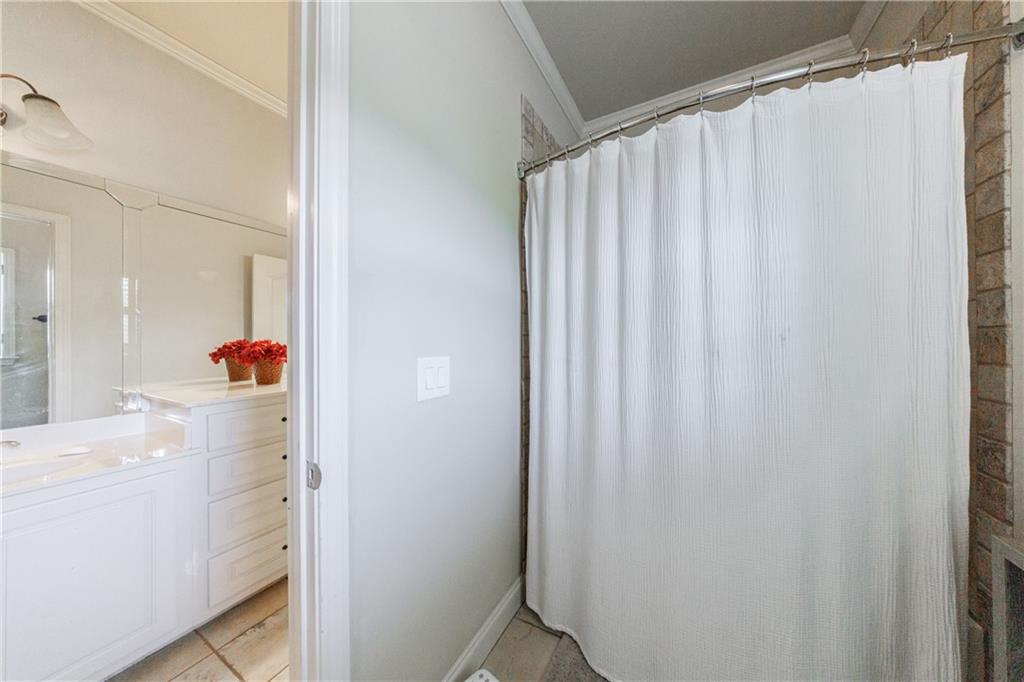 652 Pathview Court