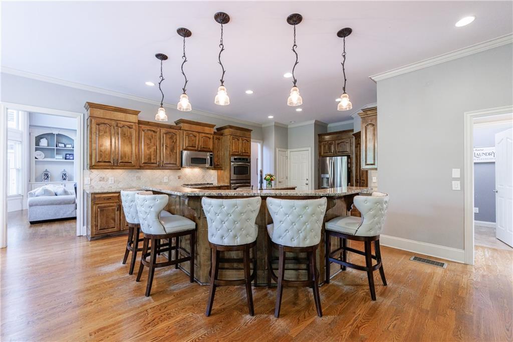 652 Pathview Court