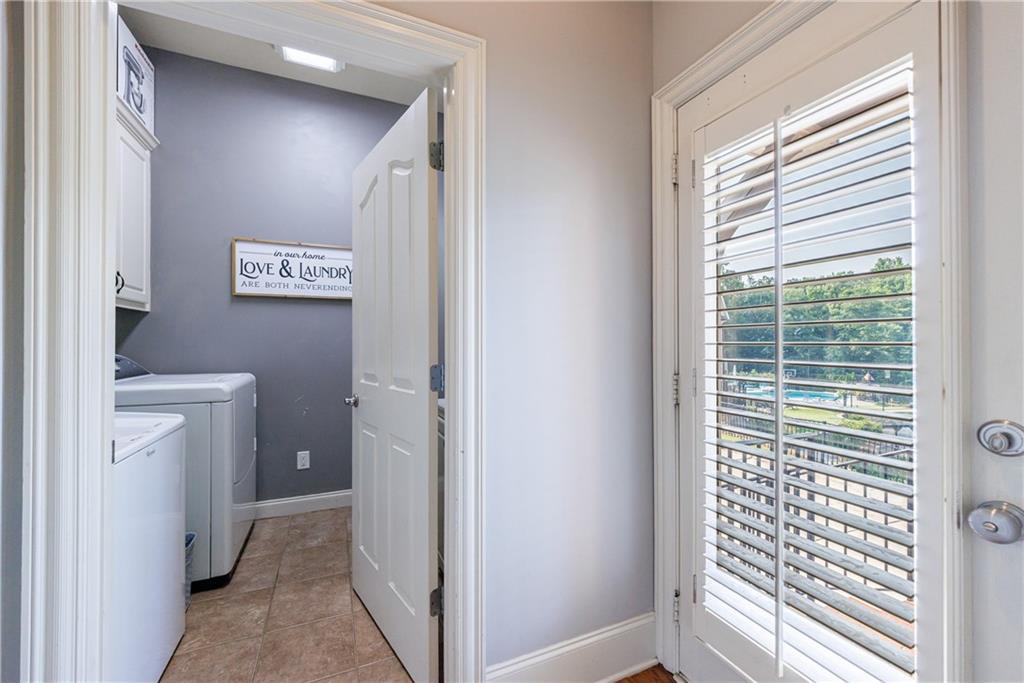 652 Pathview Court