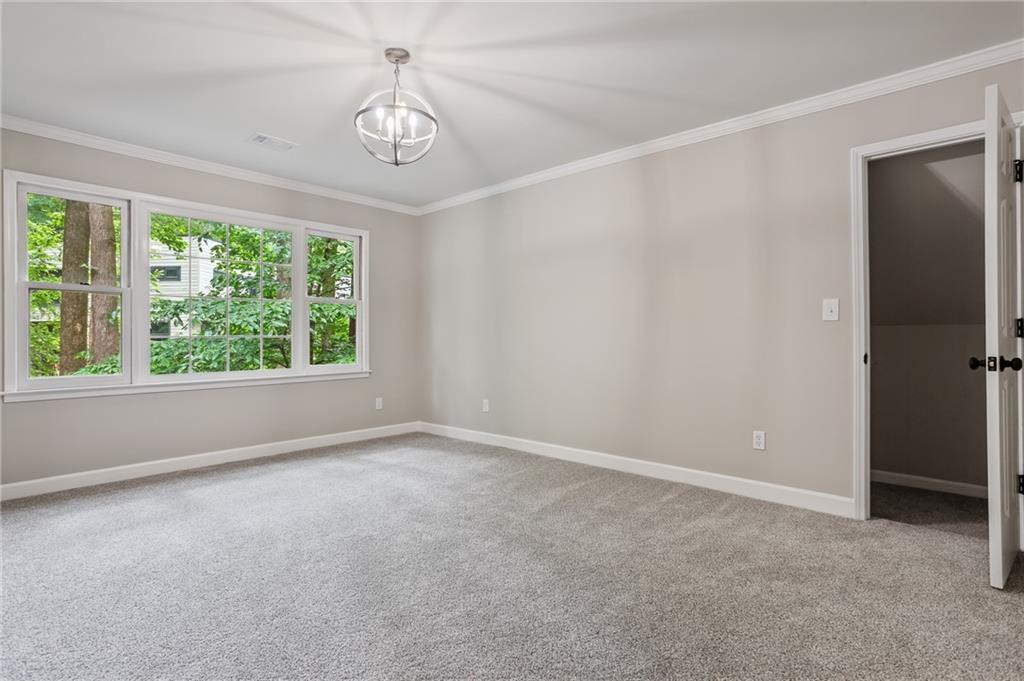 1183 Woods Circle NE