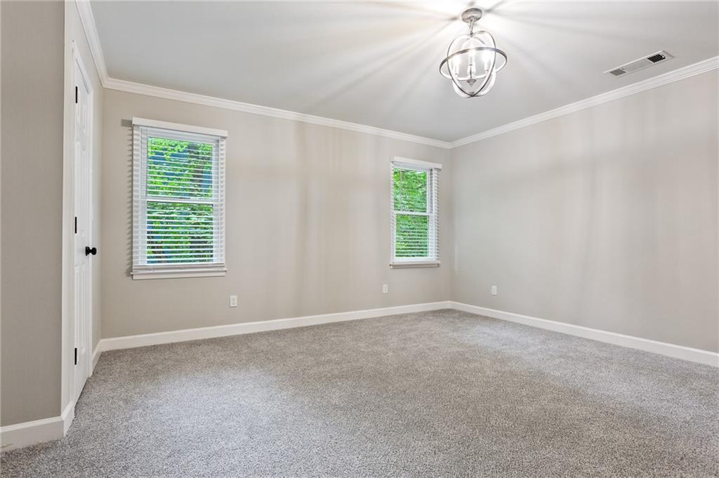 1183 Woods Circle NE