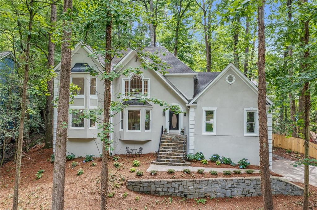 1183 Woods Circle NE