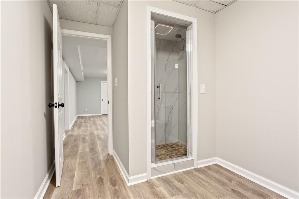 1183 Woods Circle NE