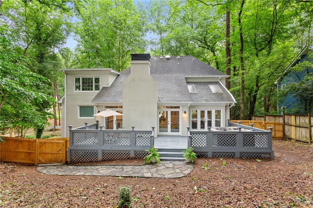 1183 Woods Circle NE