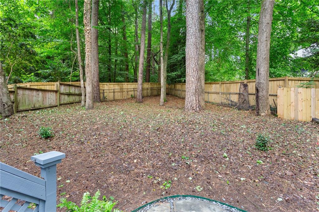 1183 Woods Circle NE