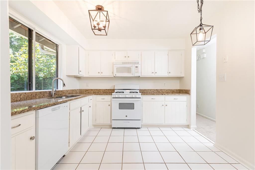 2753 Fireside Court SE