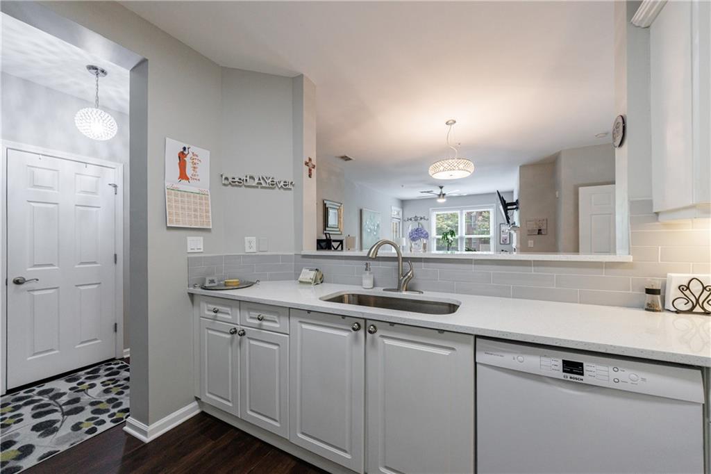 3150 Woodwalk Drive SE Unit 2204