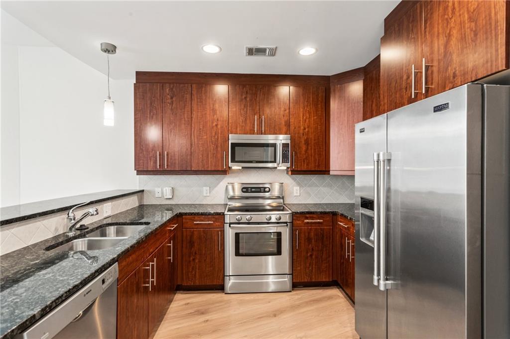 1080 Peachtree Street NE Unit 1513