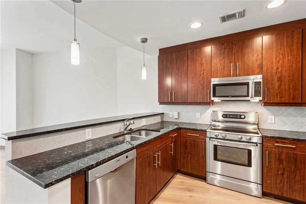 1080 Peachtree Street NE Unit 1513