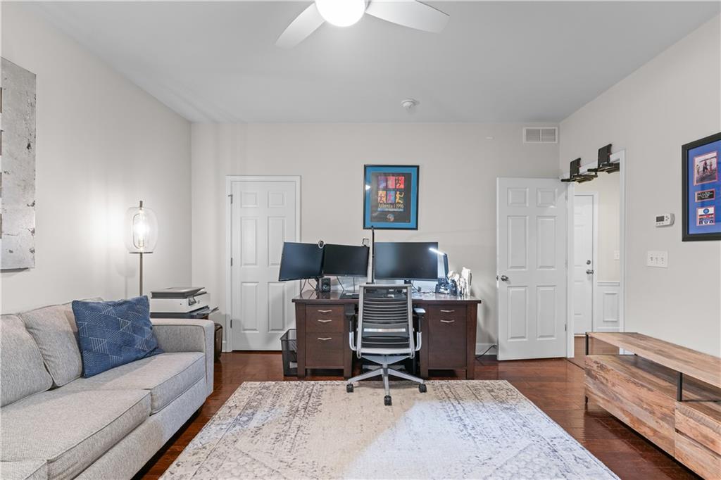 2428 Hadlow Lane Unit 25