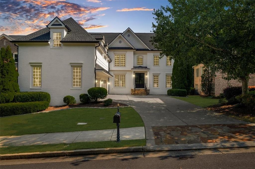 745 Glengate Place