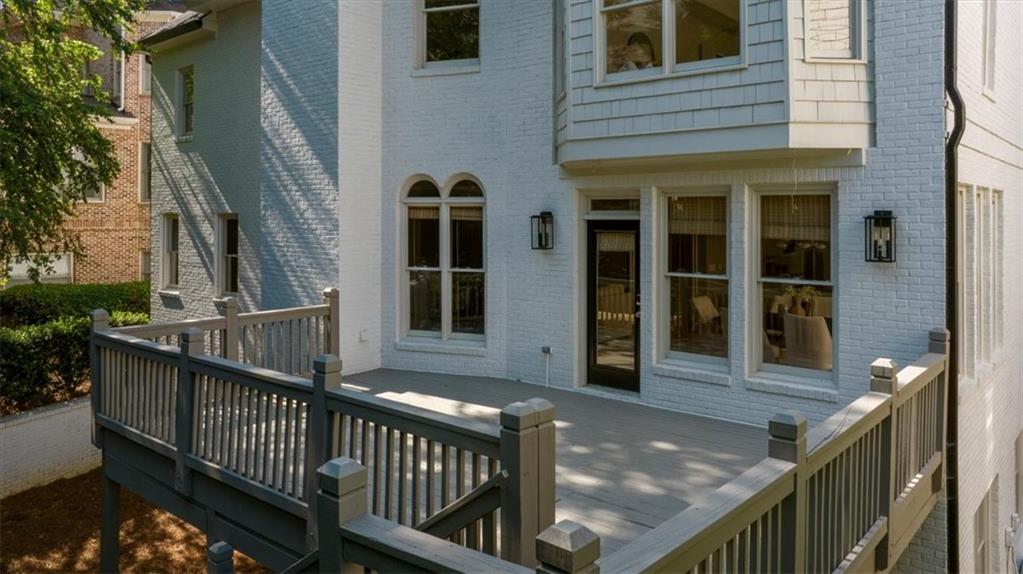 745 Glengate Place