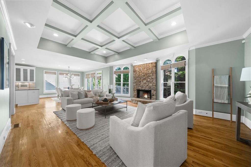 745 Glengate Place