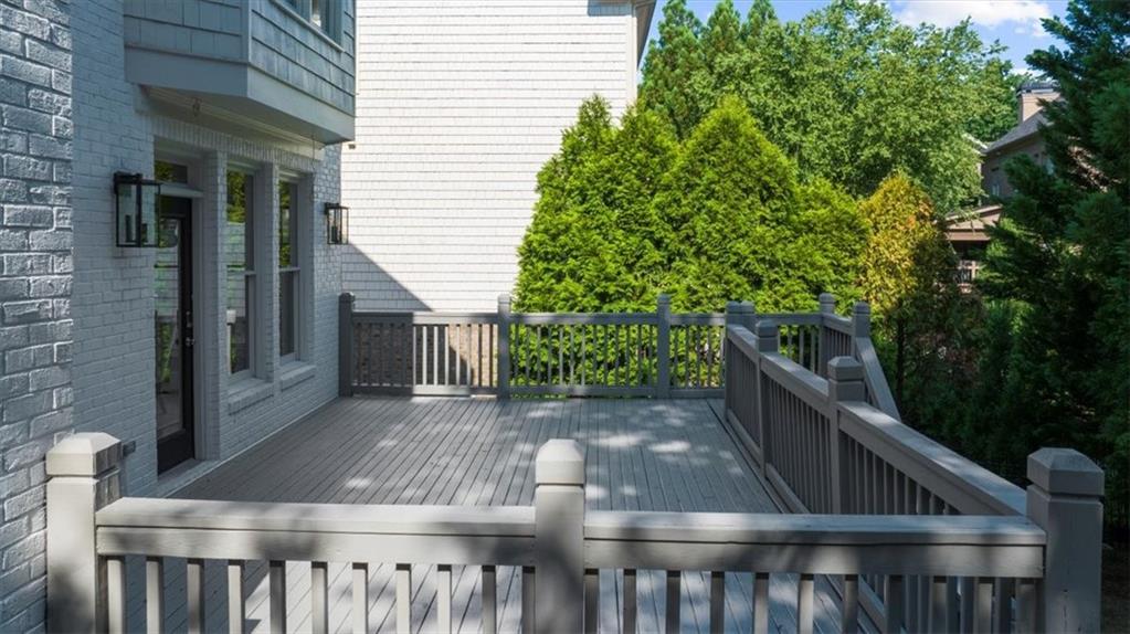 745 Glengate Place