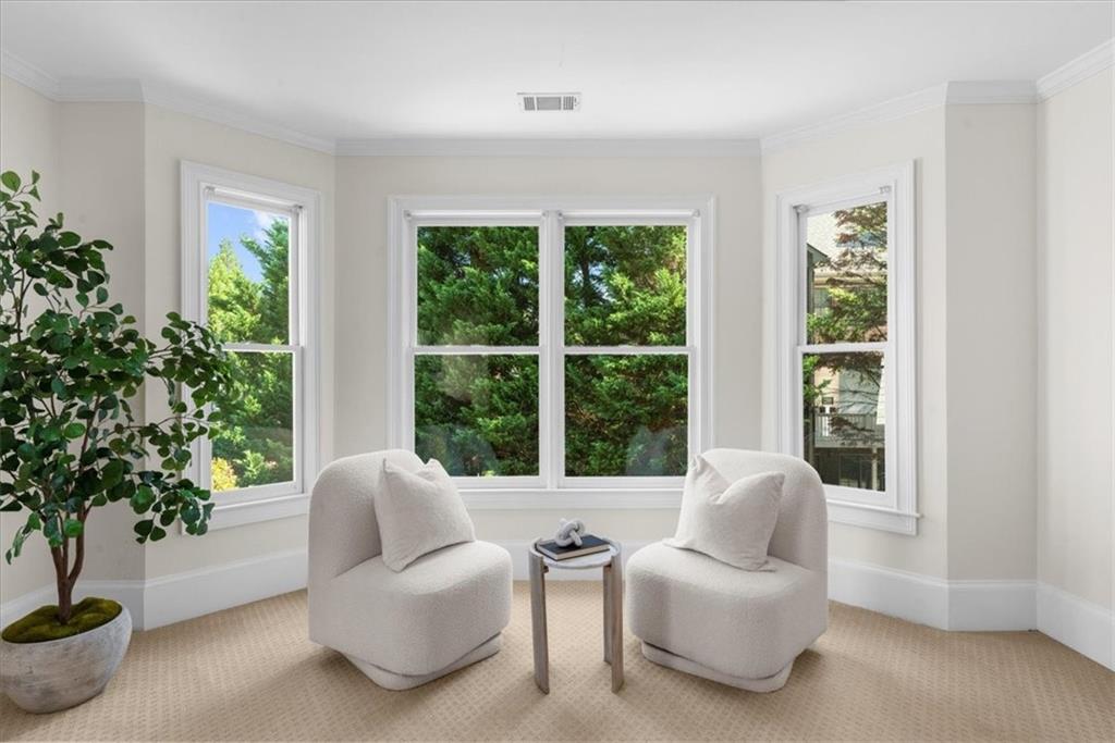 745 Glengate Place