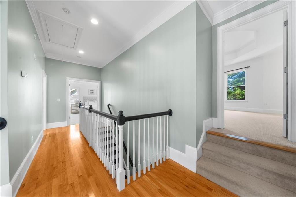 745 Glengate Place