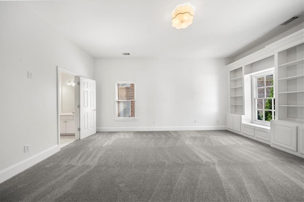 745 Glengate Place