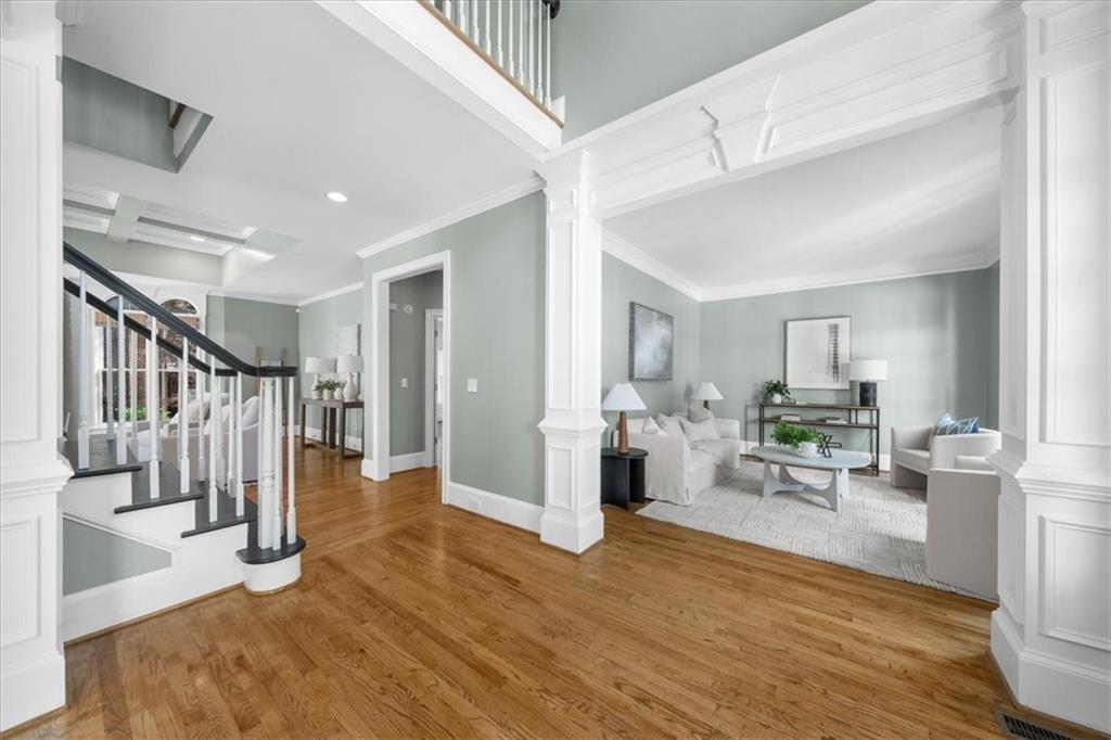 745 Glengate Place