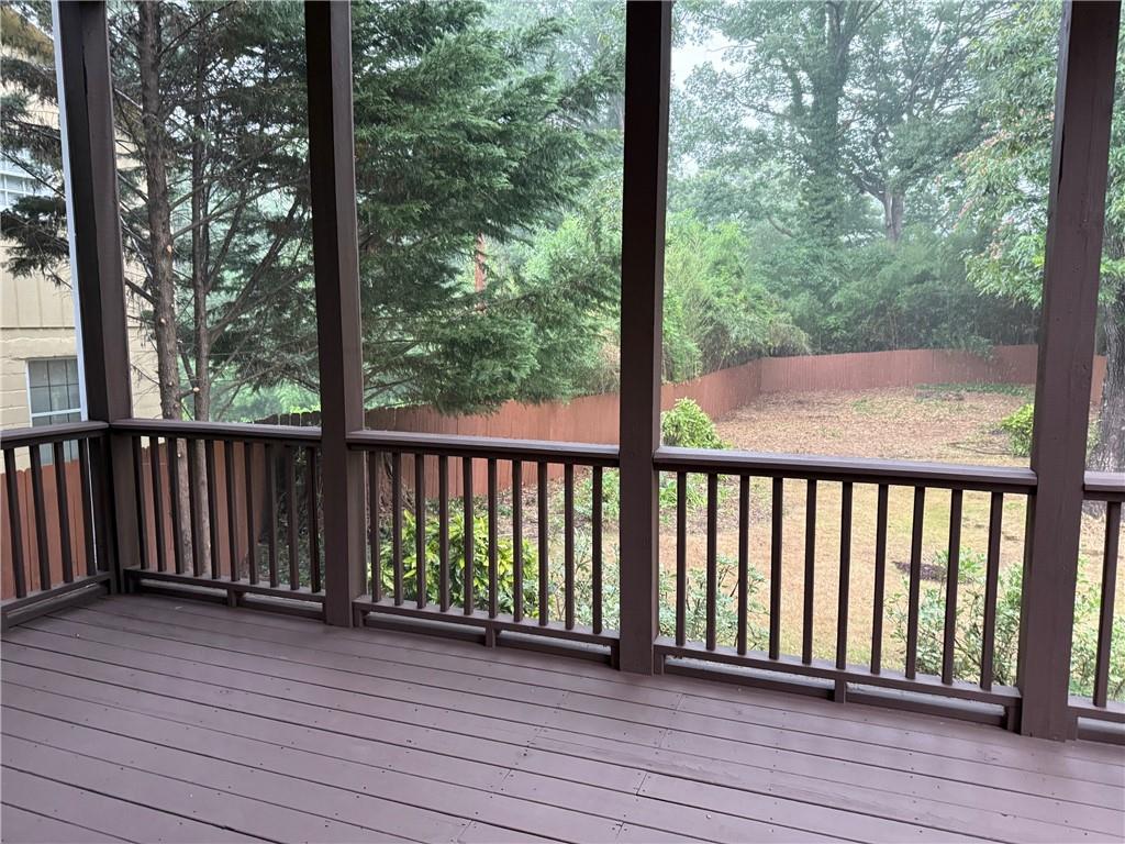 2552 White Oak Drive