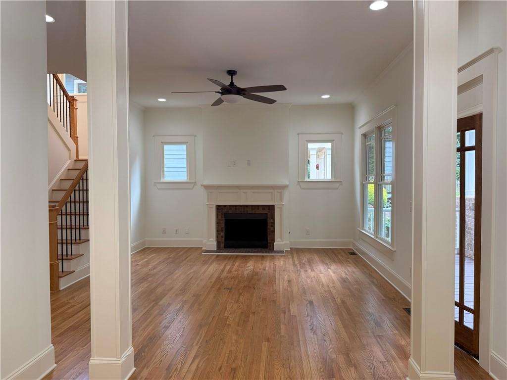 2552 White Oak Drive