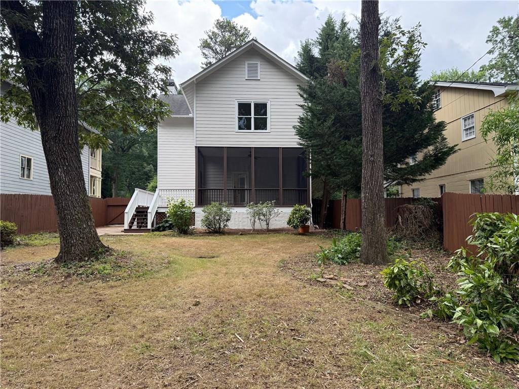 2552 White Oak Drive