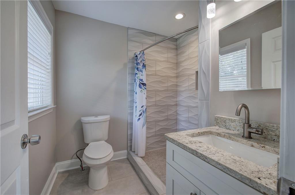 2646 Rockcliff Road SE