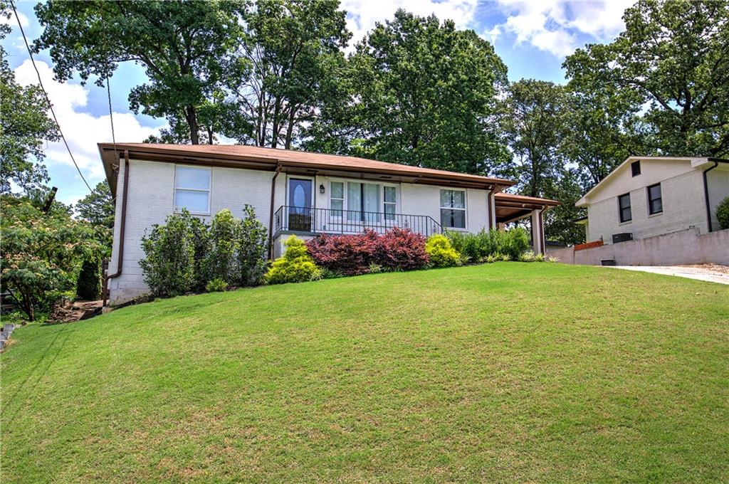 2646 Rockcliff Road SE