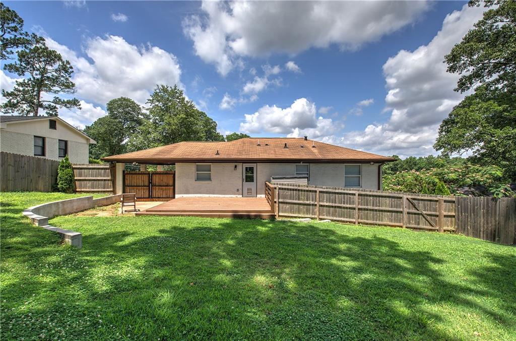 2646 Rockcliff Road SE