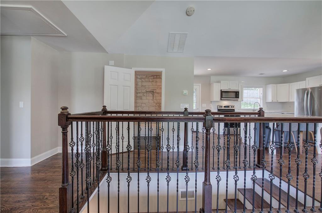 2646 Rockcliff Road SE