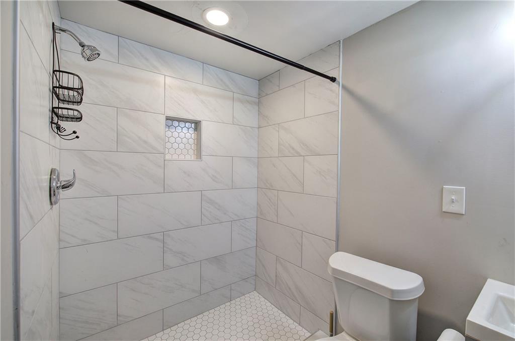 2646 Rockcliff Road SE