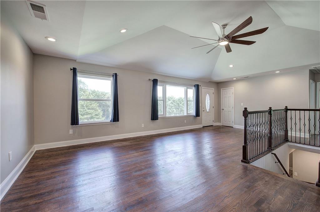 2646 Rockcliff Road SE