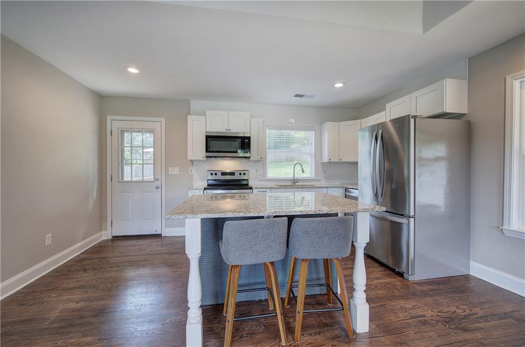 2646 Rockcliff Road SE