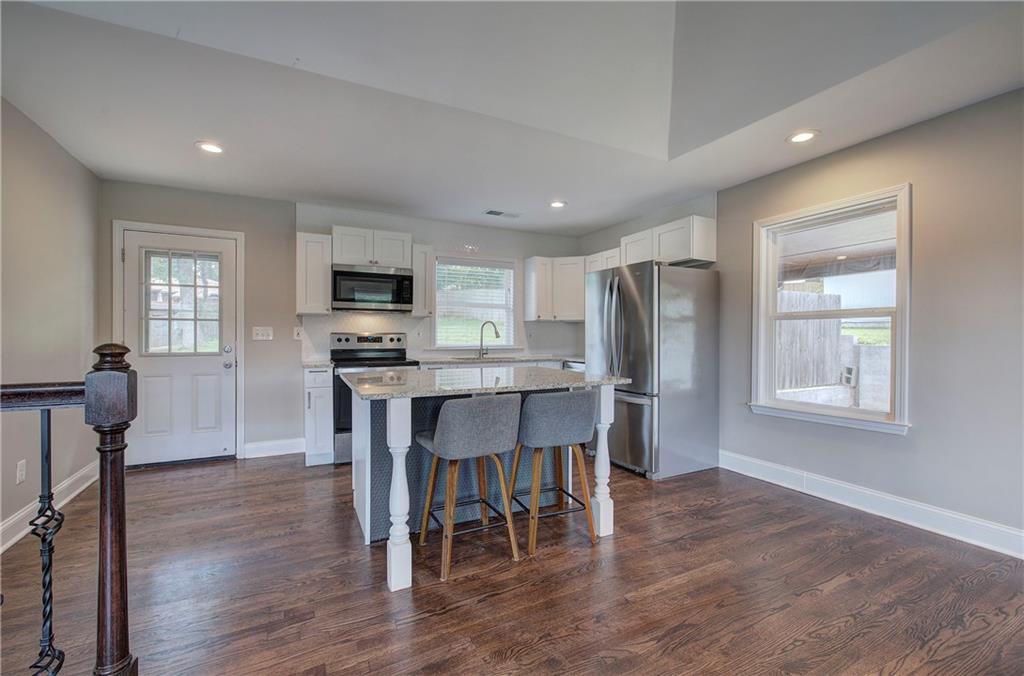 2646 Rockcliff Road SE