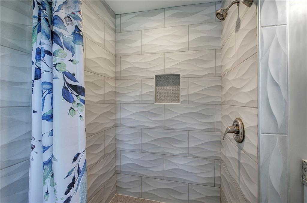 2646 Rockcliff Road SE