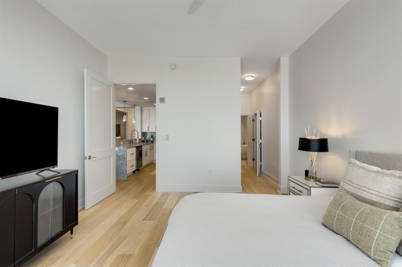 2795 Peachtree Road Unit 1305