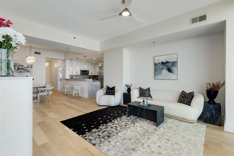 2795 Peachtree Road Unit 1305