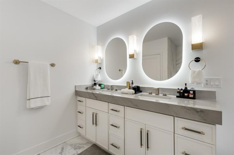 2795 Peachtree Road Unit 1305