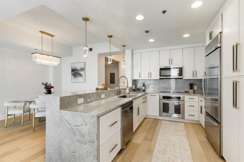 2795 Peachtree Road Unit 1305
