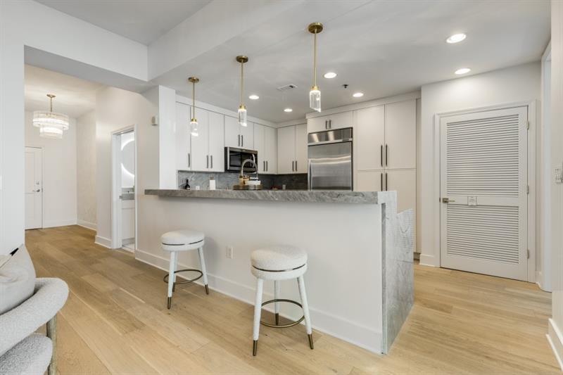 2795 Peachtree Road Unit 1305