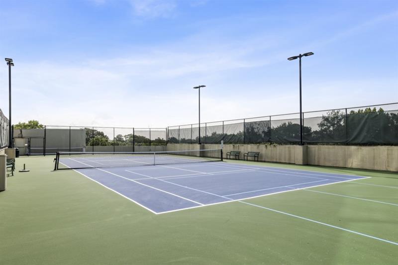 2795 Peachtree Road Unit 1305