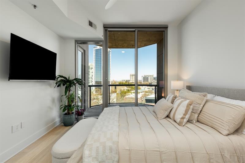 2795 Peachtree Road Unit 1305