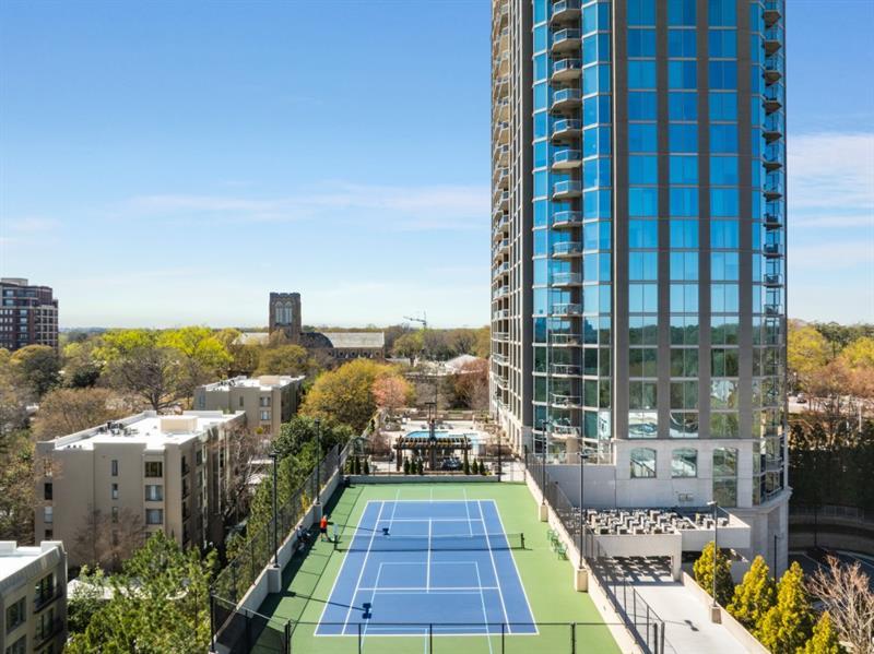 2795 Peachtree Road Unit 1305