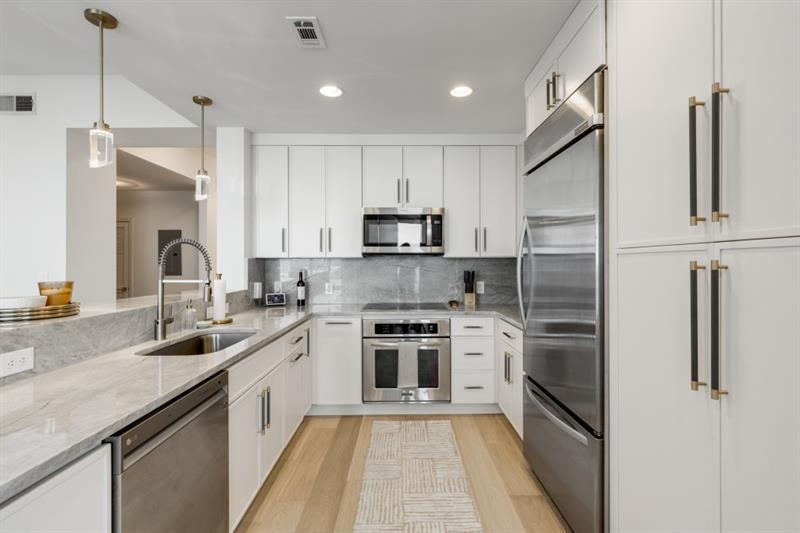 2795 Peachtree Road Unit 1305